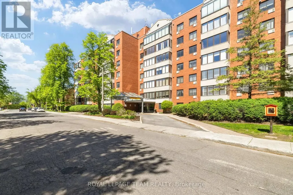 225 Alvin Road Ottawa ON K1K 4H6