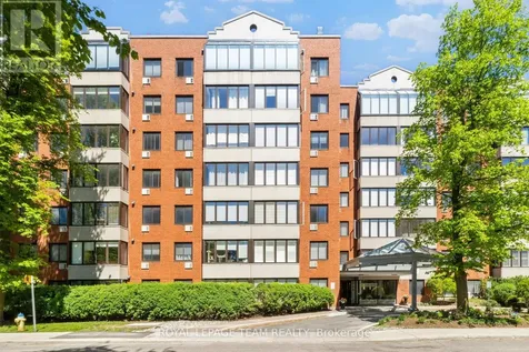 225 Alvin Road Ottawa ON K1K 4H6