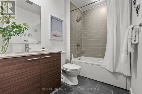 354 Gladstone Avenue Ottawa ON K2P 0R4