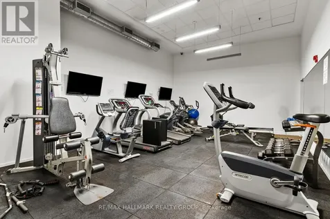 354 Gladstone Avenue Ottawa ON K2P 0R4