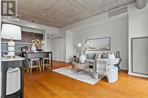 354 Gladstone Avenue Ottawa ON K2P 0R4