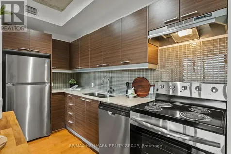 354 Gladstone Avenue Ottawa ON K2P 0R4
