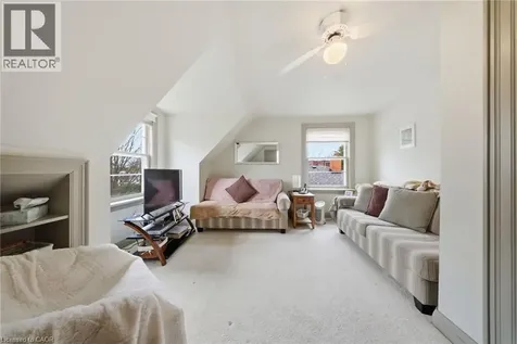 243 Sydney Street Milton ON L9T 1E2