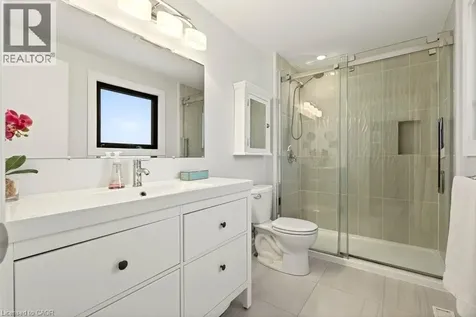 2192 Melissa Crescent Burlington ON L7P 4J7