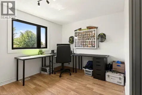 2192 Melissa Crescent Burlington ON L7P 4J7