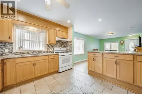 2168 Dominion Boulevard Windsor ON N9B 3H9