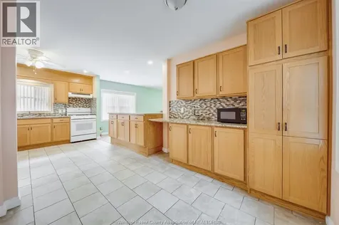 2168 Dominion Boulevard Windsor ON N9B 3H9