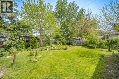 2168 Dominion Boulevard Windsor ON N9B 3H9