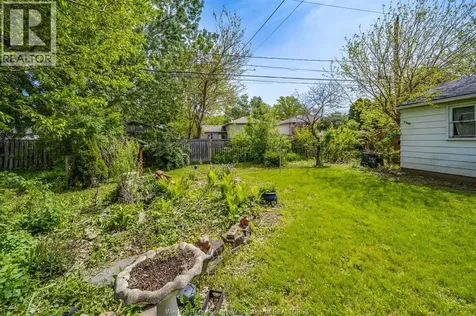 2168 Dominion Boulevard Windsor ON N9B 3H9