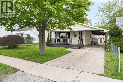 2278 Marentette Avenue Windsor ON N8W 2C1