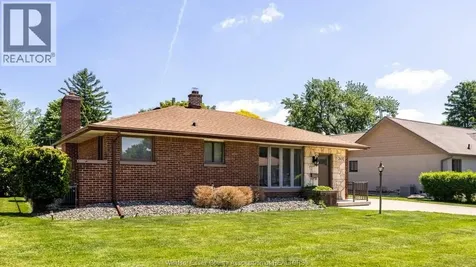 2632 Everts Avenue Windsor ON N9E 2V1