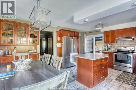3185 Askin Windsor ON N9E 3J4