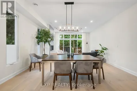 527 Broadhead Avenue Ottawa ON K1Z 5R9