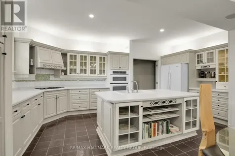 435 Westminster Avenue Ottawa ON K2A 2T7