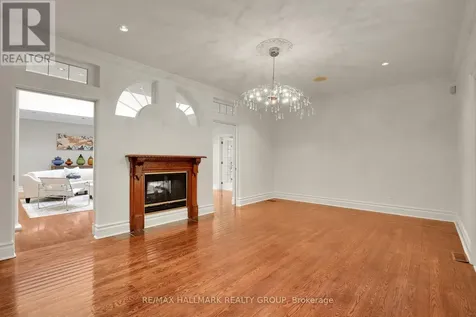 435 Westminster Avenue Ottawa ON K2A 2T7