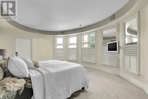 435 Westminster Avenue Ottawa ON K2A 2T7