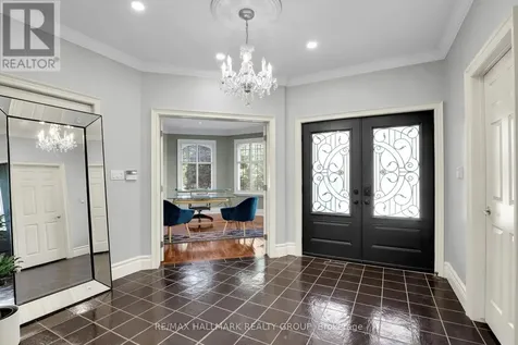 435 Westminster Avenue Ottawa ON K2A 2T7