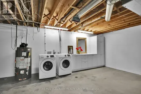 435 Westminster Avenue Ottawa ON K2A 2T7