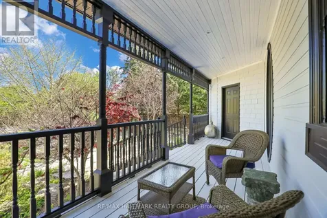 435 Westminster Avenue Ottawa ON K2A 2T7