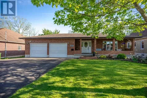 32 Brock Street St. Thomas ON N5P 2B2