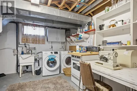 32 Brock Street St. Thomas ON N5P 2B2