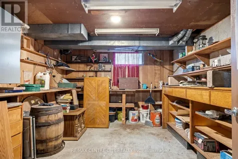 32 Brock Street St. Thomas ON N5P 2B2