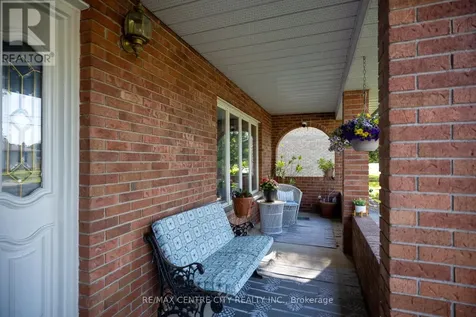 32 Brock Street St. Thomas ON N5P 2B2