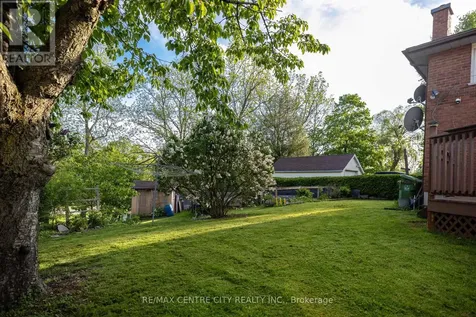 32 Brock Street St. Thomas ON N5P 2B2