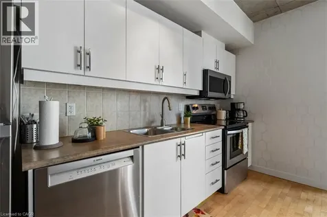 1375 Dupont Street Toronto ON M6H 4J8