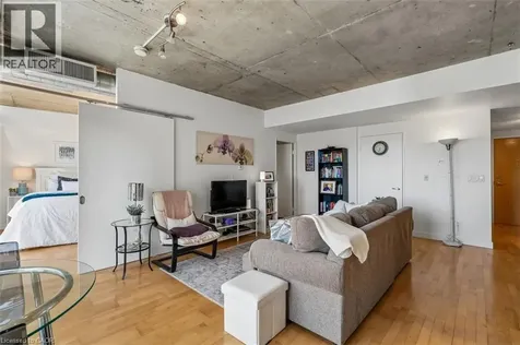 1375 Dupont Street Toronto ON M6H 4J8