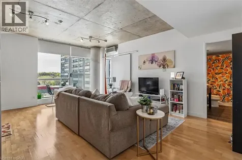 1375 Dupont Street Toronto ON M6H 4J8