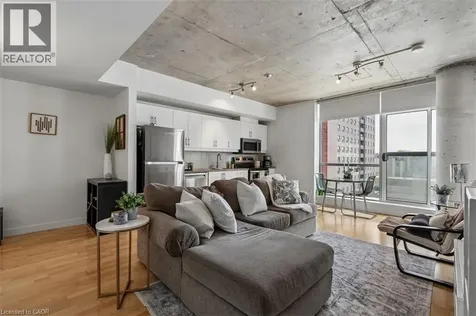1375 Dupont Street Toronto ON M6H 4J8
