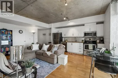 1375 Dupont Street Toronto ON M6H 4J8