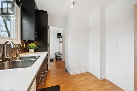 423 Cadbury Court Waterloo ON N2K 3G7