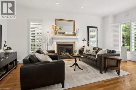 147 Reiber Court Waterloo ON N2L 6N2