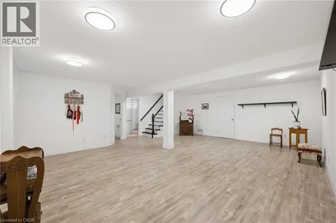 147 Reiber Court Waterloo ON N2L 6N2