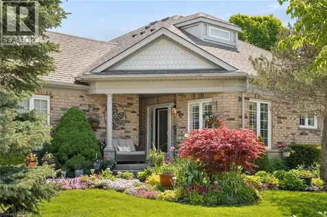 147 Reiber Court Waterloo ON N2L 6N2