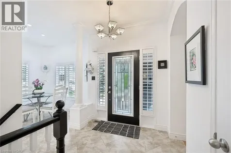 147 Reiber Court Waterloo ON N2L 6N2