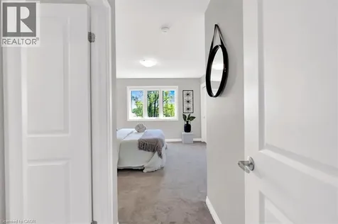 9338 White Oak Avenue Niagara Falls ON L2G 3P6