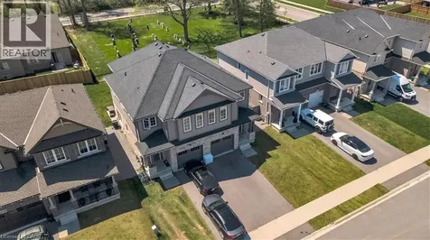 9338 White Oak Avenue Niagara Falls ON L2G 3P6