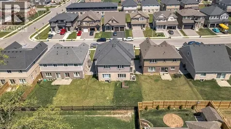 9338 White Oak Avenue Niagara Falls ON L2G 3P6