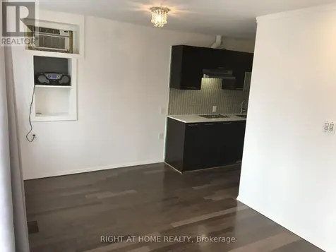 104 Danforth Road Toronto (oakridge) ON M1L 3W7