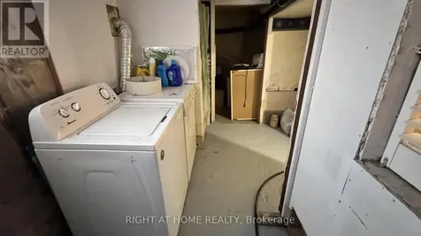 104 Danforth Road Toronto (oakridge) ON M1L 3W7
