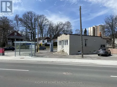 104 Danforth Road Toronto (oakridge) ON M1L 3W7