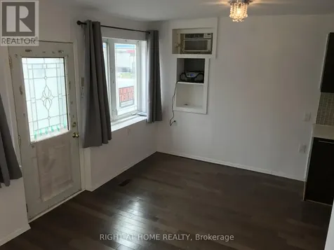 104 Danforth Road Toronto (oakridge) ON M1L 3W7
