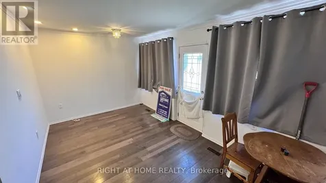 104 Danforth Road Toronto (oakridge) ON M1L 3W7