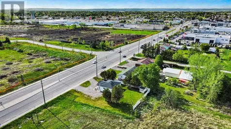 2147 Mer Bleue Road Ottawa ON K4A 3T9