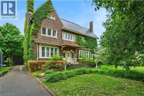 122 Dufferin Avenue Brantford ON N3T 4R1