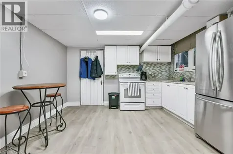 122 Dufferin Avenue Brantford ON N3T 4R1