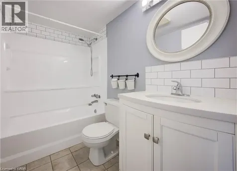 3227 King Street East Kitchener ON N2A 3Z9
